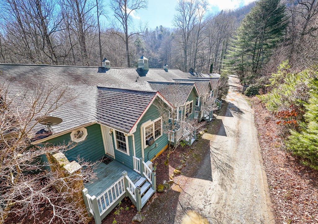 1283 Blue Boar Road Property Photo 12