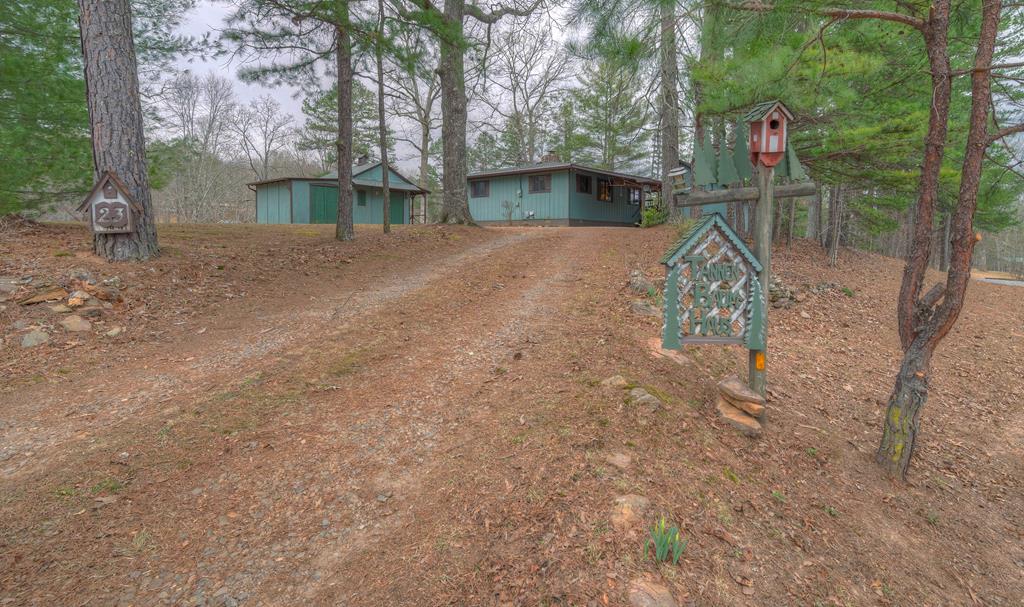 23 Derby Lane Property Photo 1
