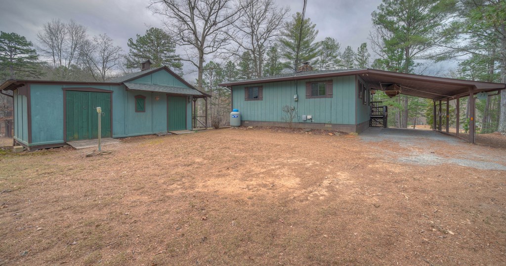23 Derby Lane Property Photo 4