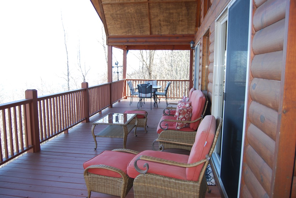 1013 Buck Ridge Drive Property Photo 13