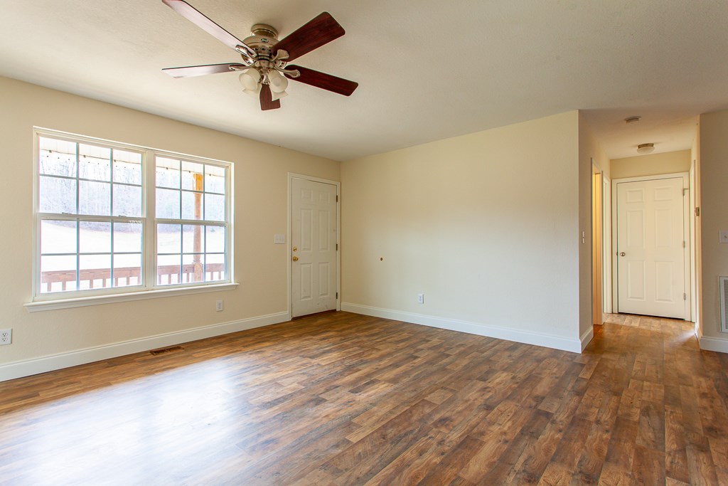 42 Leonard Davis Road Property Photo 10