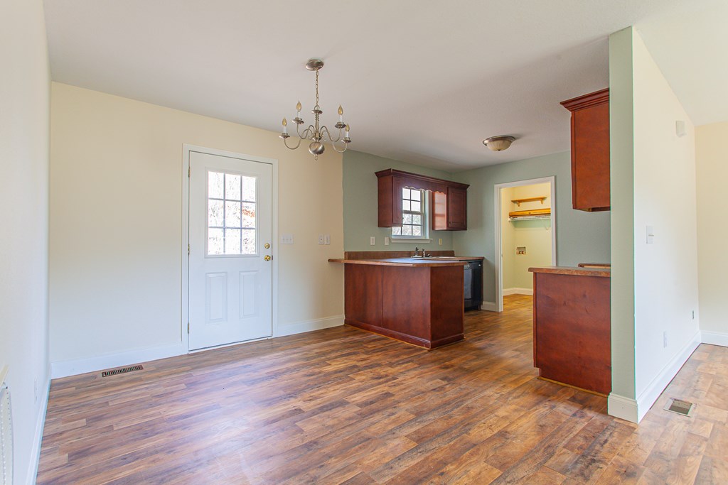 42 Leonard Davis Road Property Photo 12