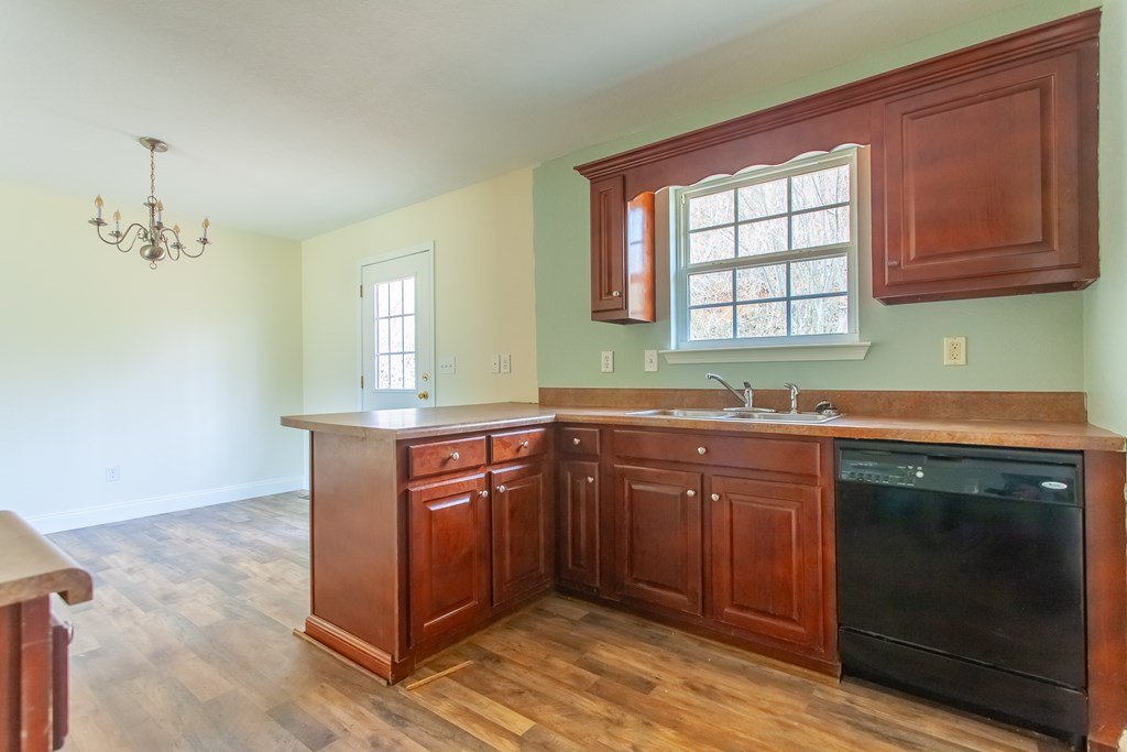 42 Leonard Davis Road Property Photo 16