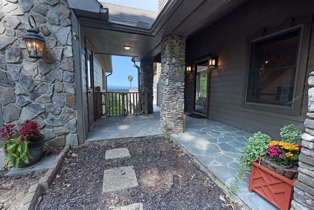 452 Blue Ridge Trails Property Photo 8