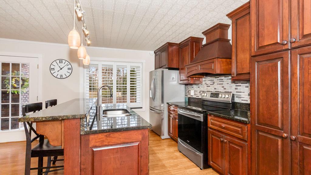 425 Sunrise St. Property Photo 22