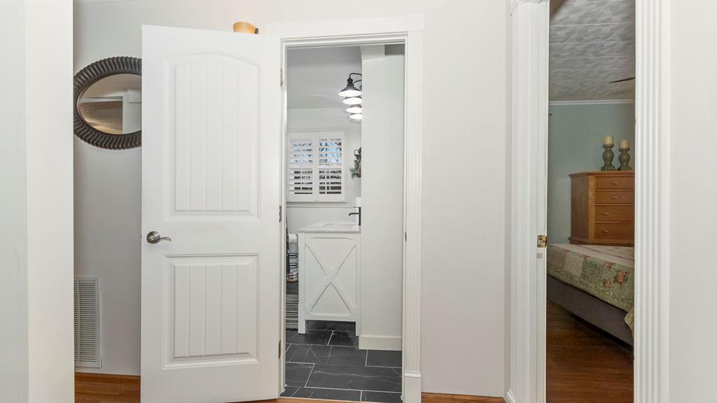 425 Sunrise St. Property Photo 35