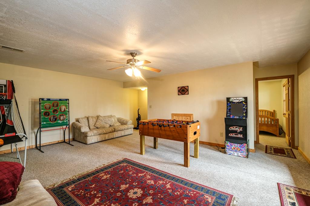 35 Relaxed Path Property Photo 34