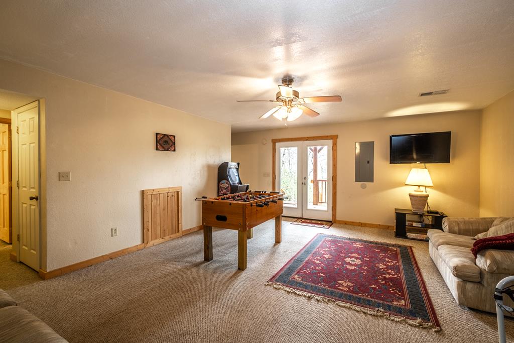 35 Relaxed Path Property Photo 35