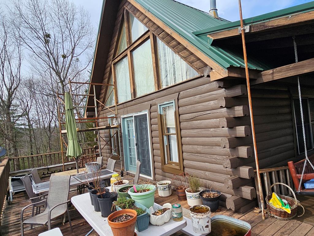 350 Rosecreek Road Property Photo 1