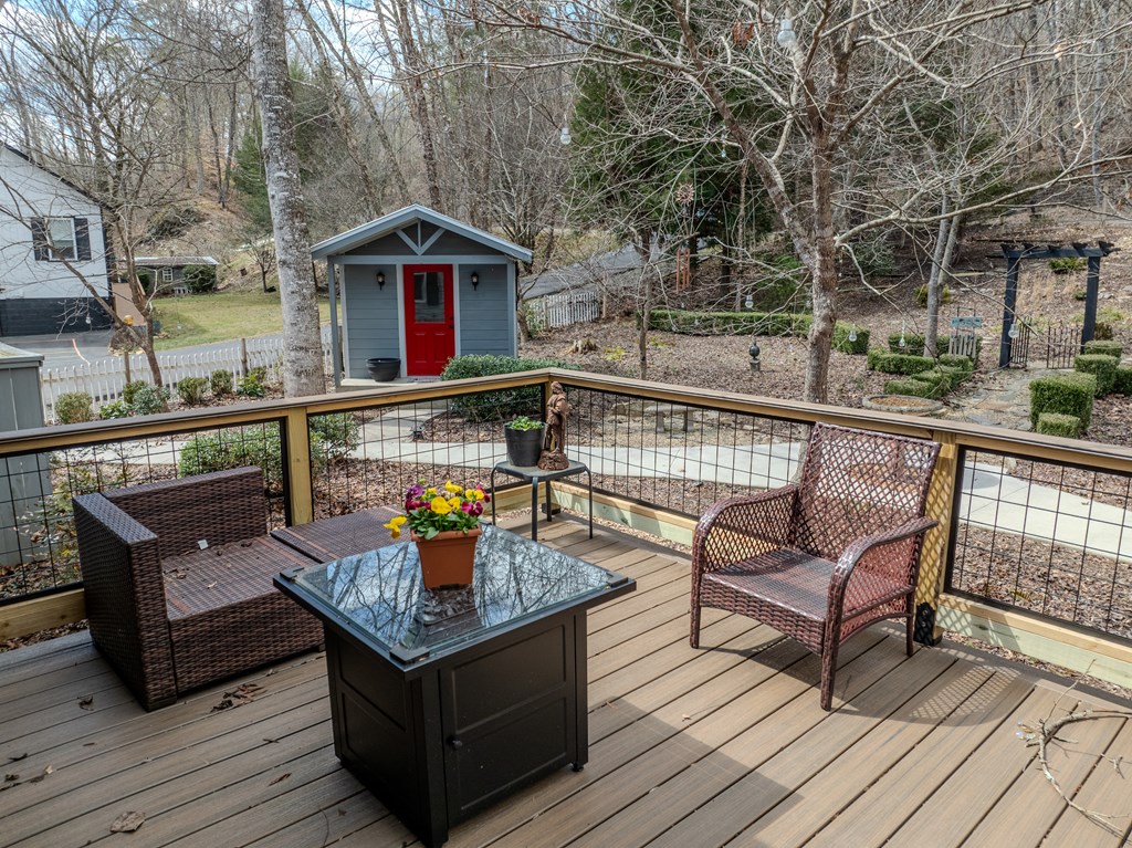 348 Beaver Ridge Property Photo 31