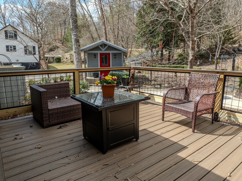348 Beaver Ridge Property Photo 32