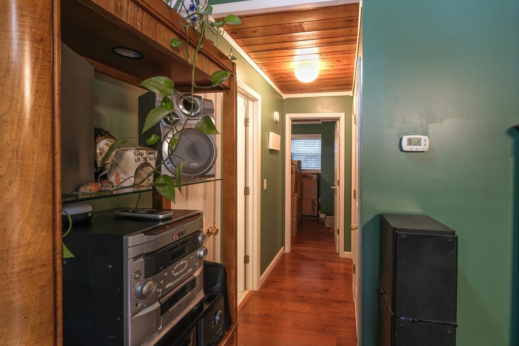 131 Hills And Hollows Rd. Property Photo 16