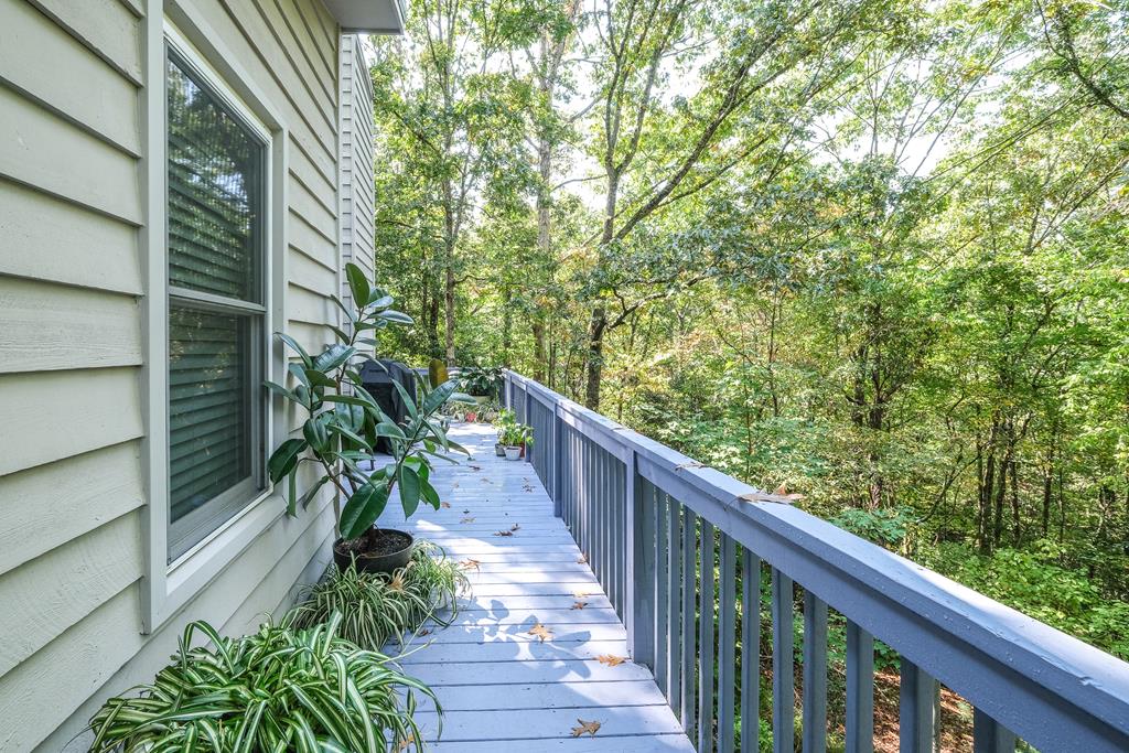 131 Hills And Hollows Rd. Property Photo 29