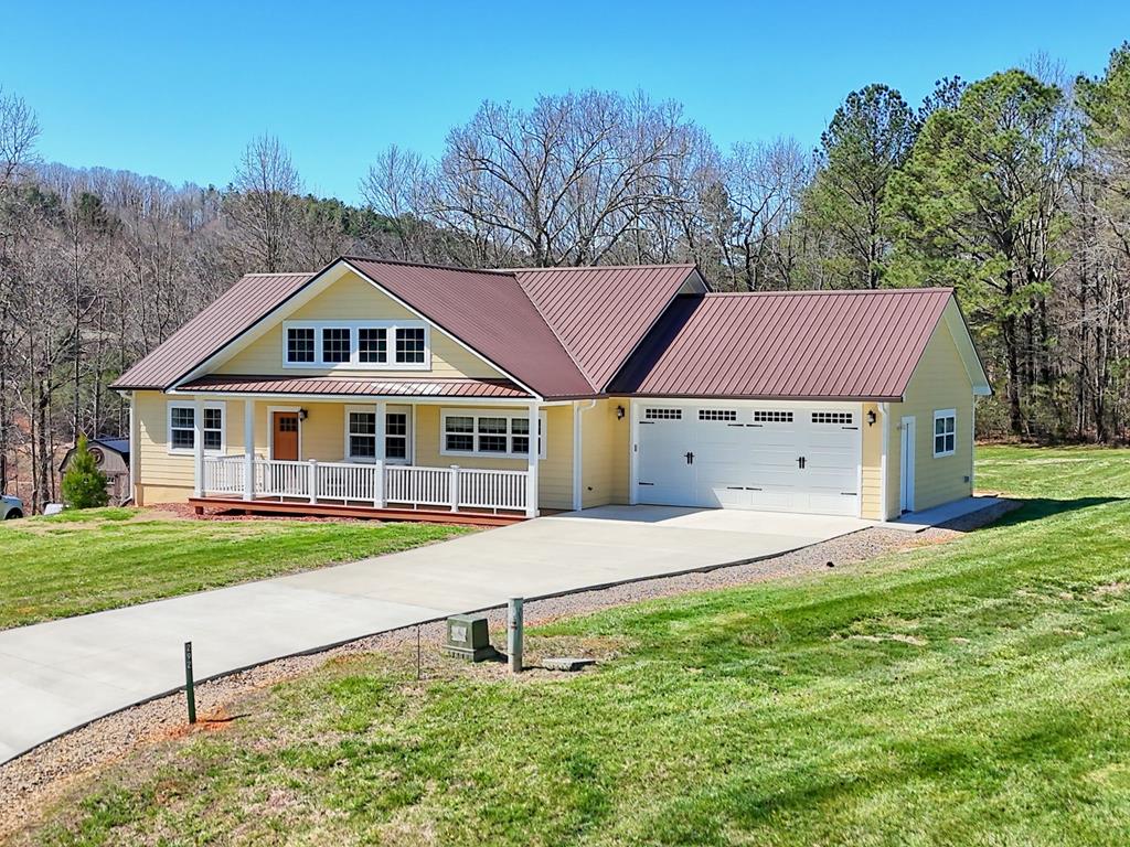 292 Everetts View Property Photo