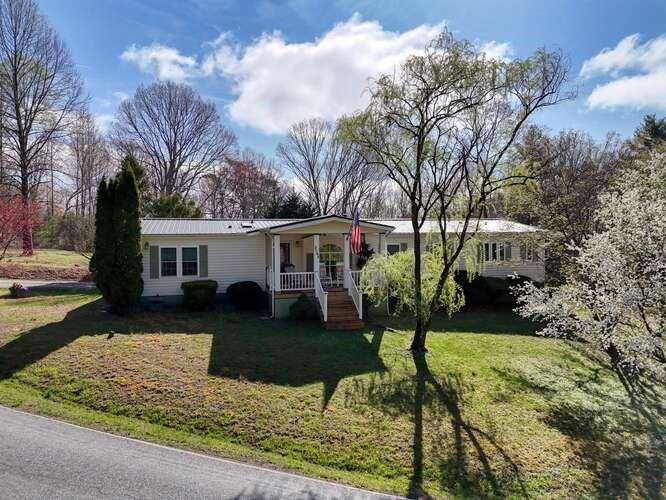 3595 Harshaw Road Property Photo