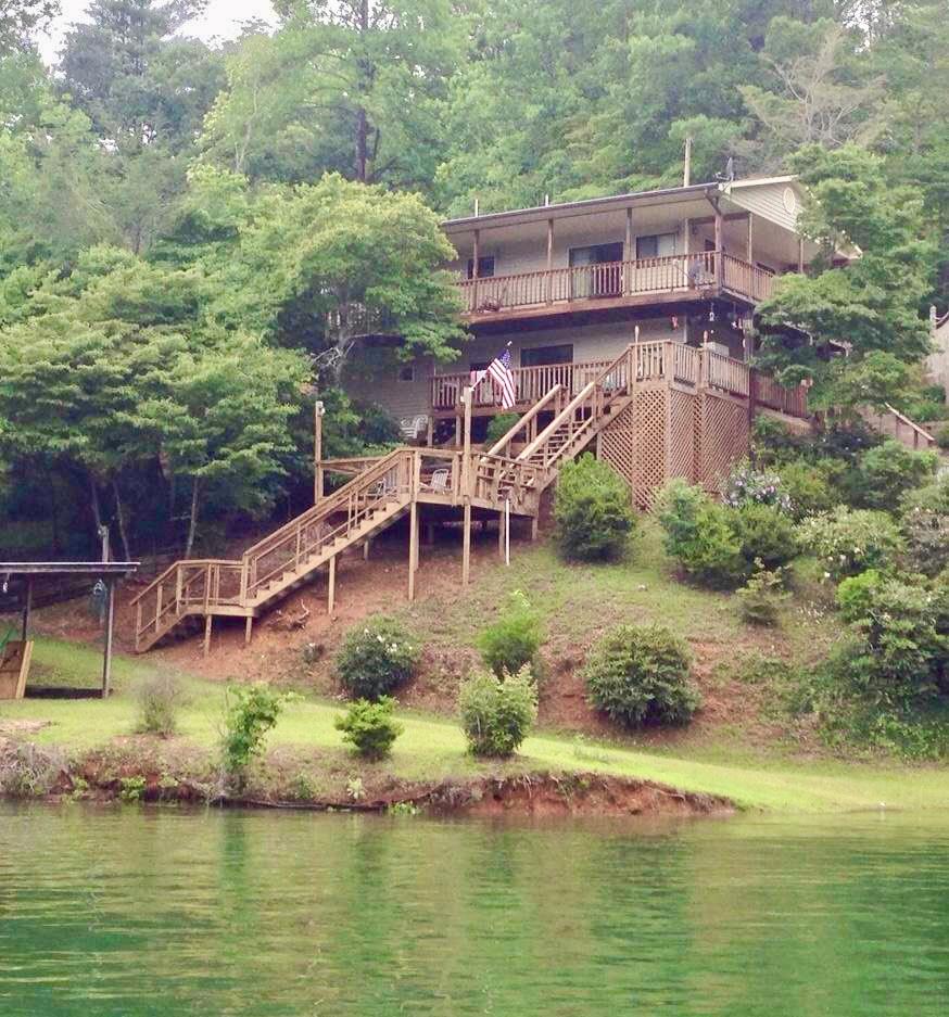 238 Lakeview Dr Property Photo
