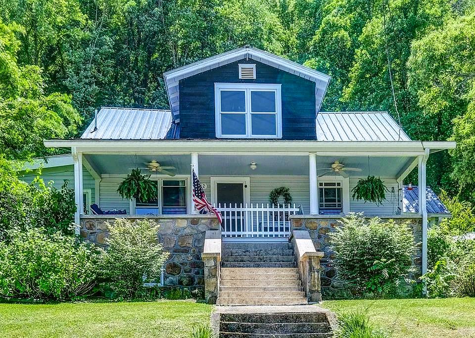 412 Aquone Road Property Photo