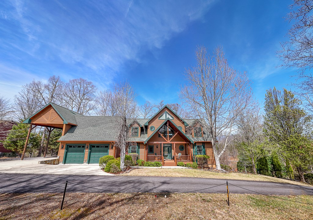 594 Brasstown View Road Property Photo 5