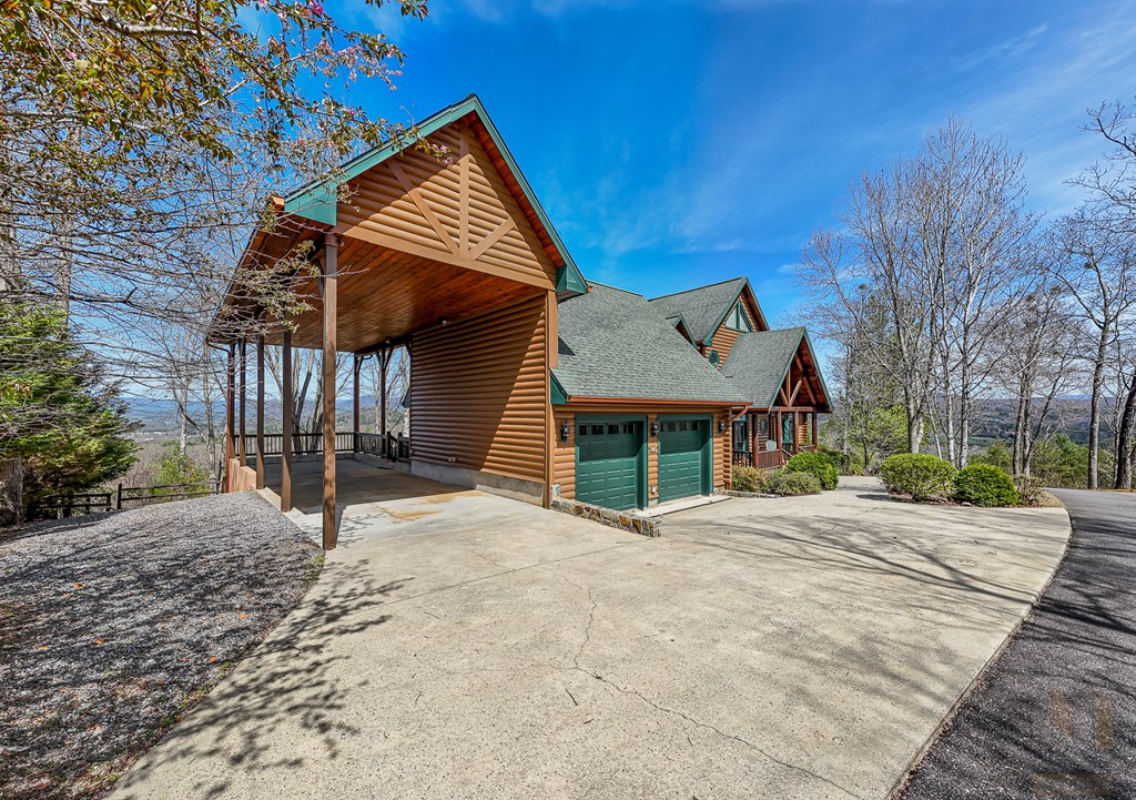 594 Brasstown View Road Property Photo 10