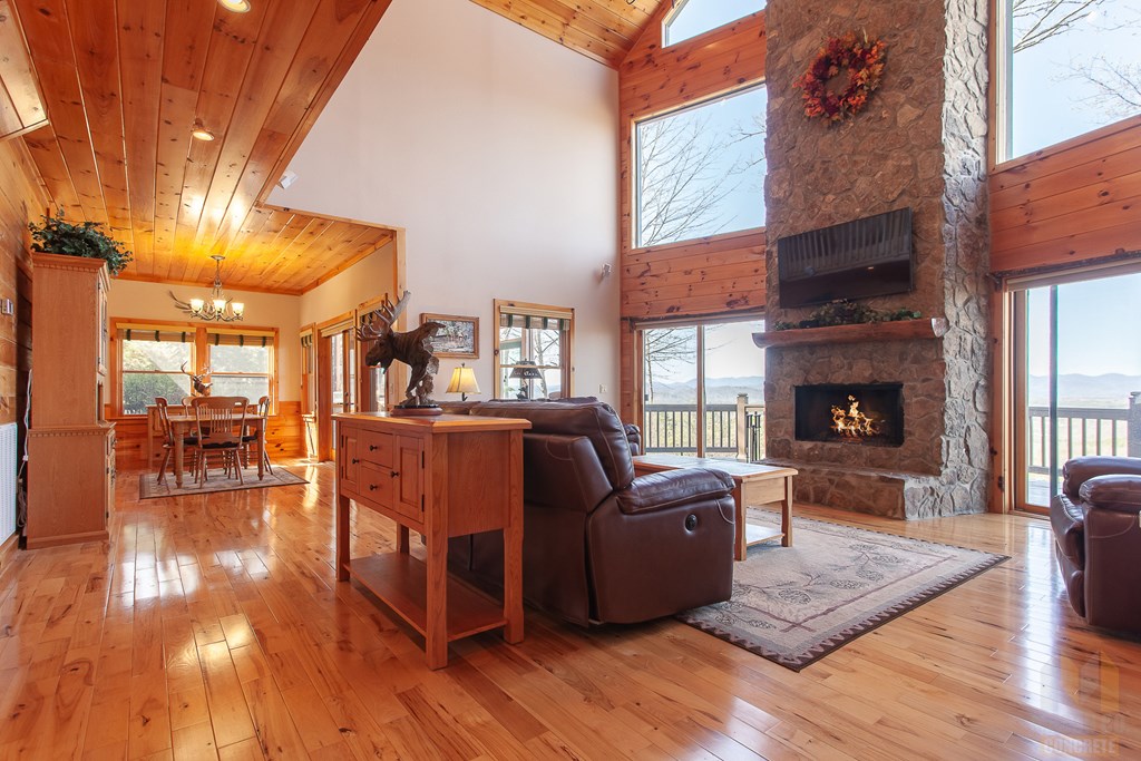 594 Brasstown View Road Property Photo 25