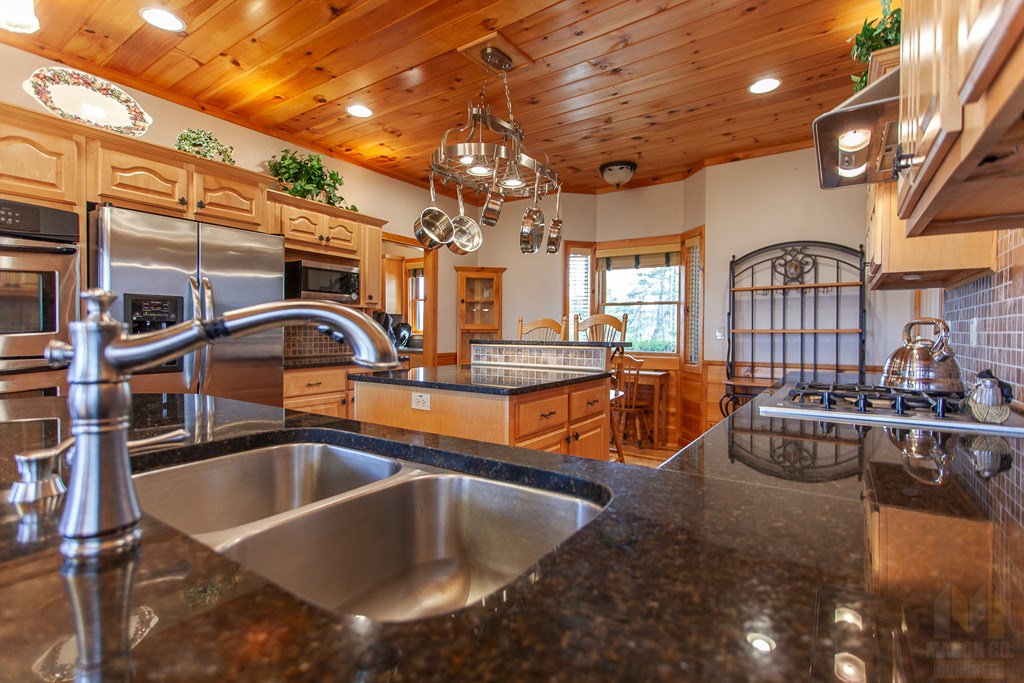 594 Brasstown View Road Property Photo 37