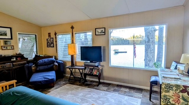 344 Thunderbird Trail Property Photo 6