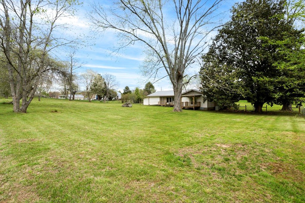 133 Riverside Drive Property Photo 12