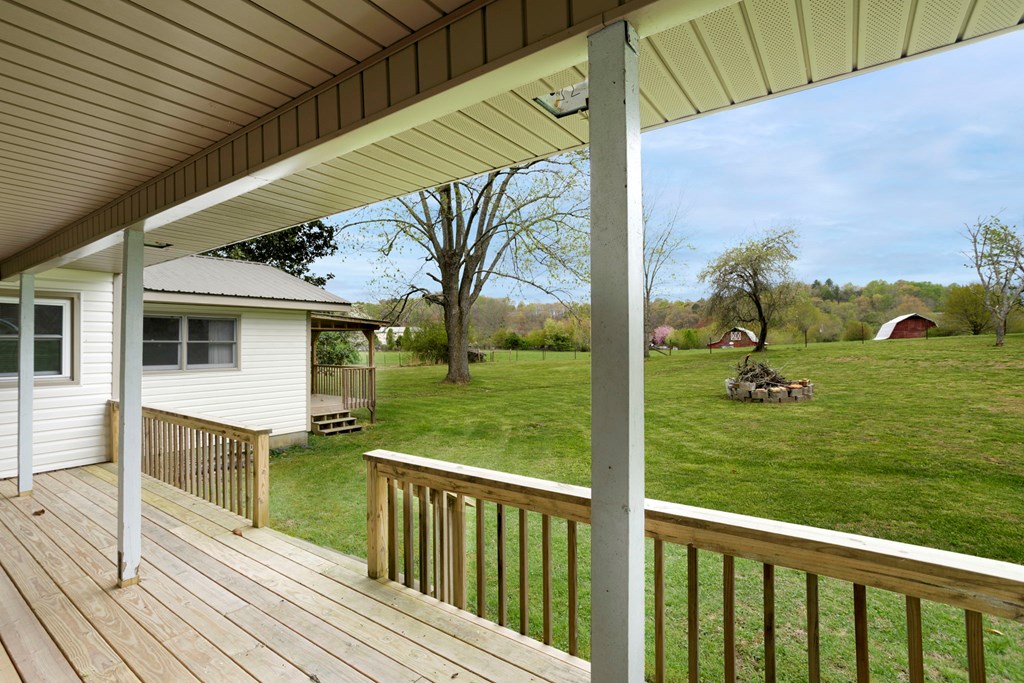 133 Riverside Drive Property Photo 14