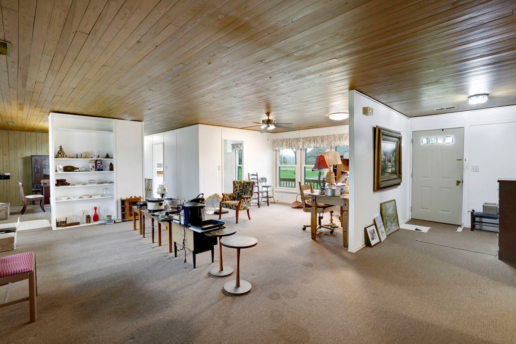 133 Riverside Drive Property Photo 23