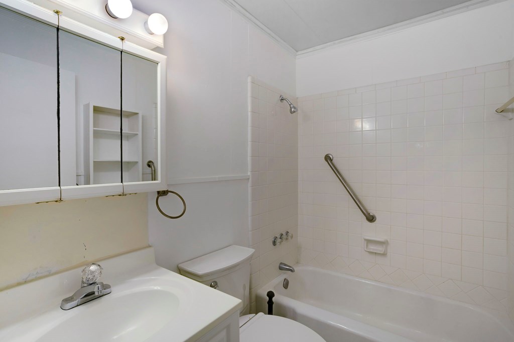 133 Riverside Drive Property Photo 36