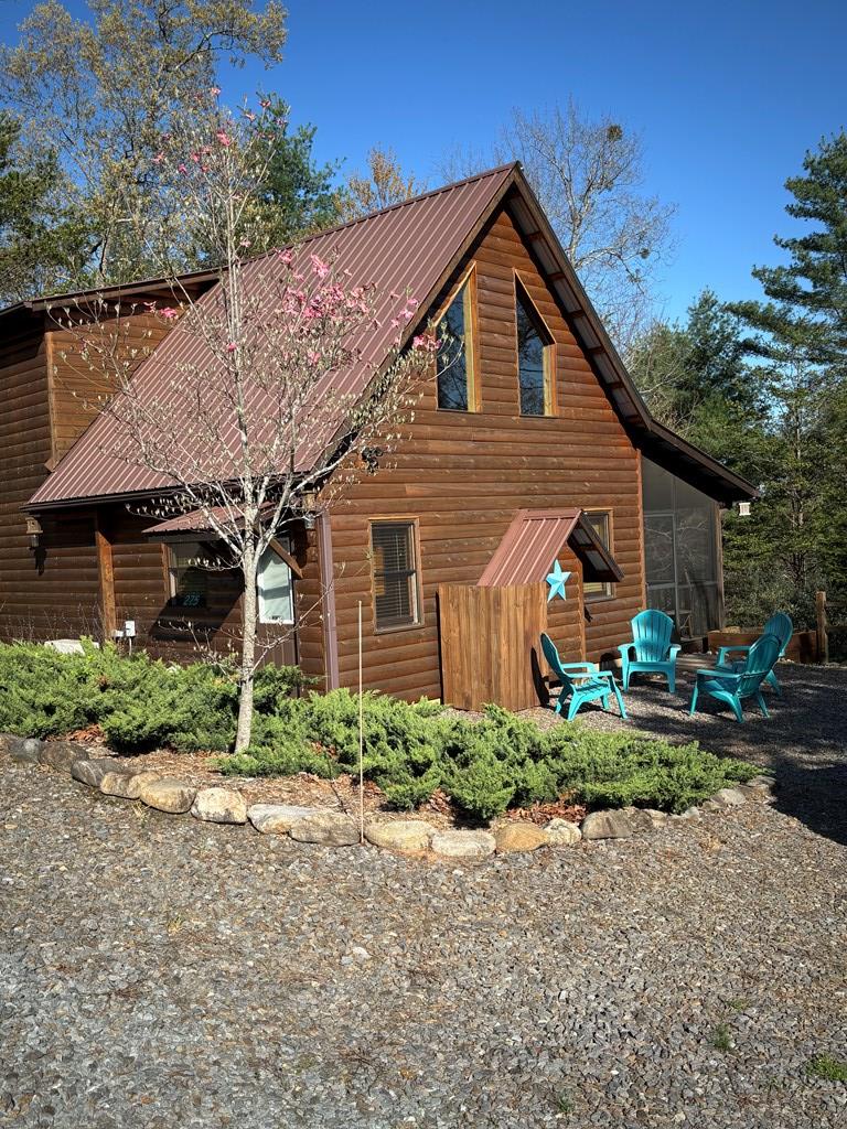 275 Walkers Rdg Property Photo