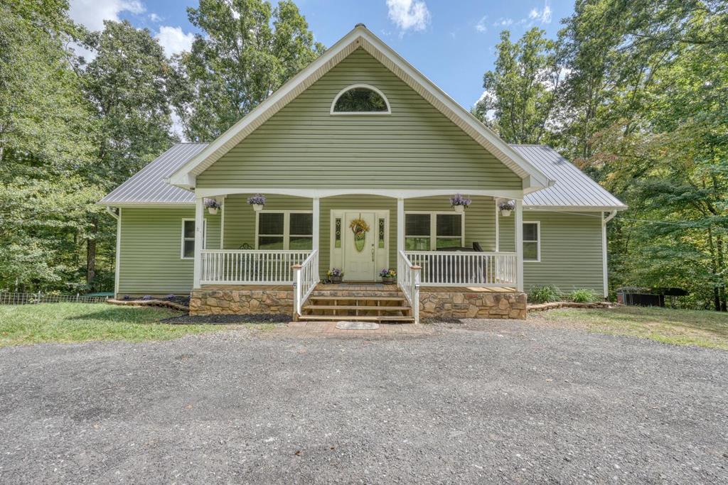 215 Rhodemont Trail Property Photo