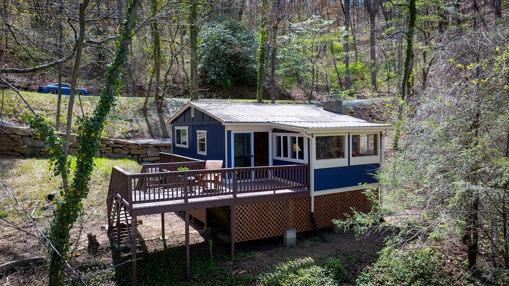 380 Thunderbird Trail Property Photo