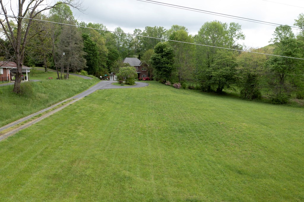 305 Hwy 175 Property Photo 37