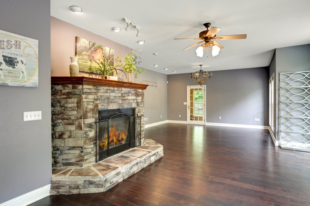305 Hwy 175 Property Photo 57