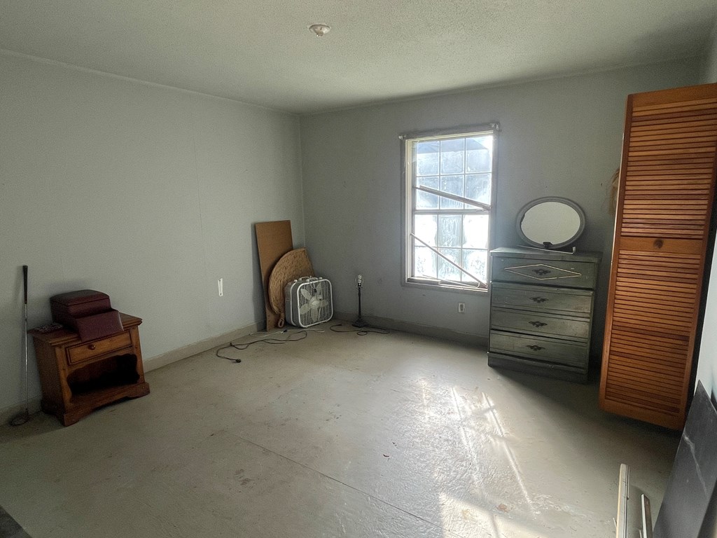 228 Circle Street Property Photo 9