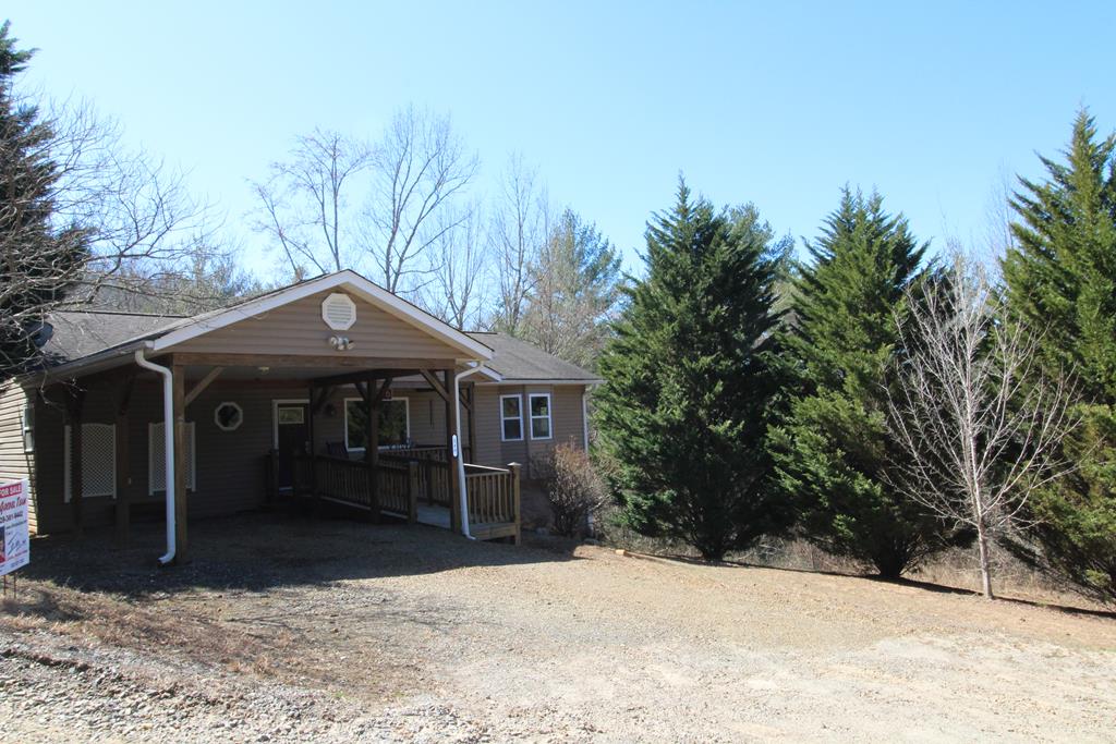 140 Hannel Drive Property Photo 1