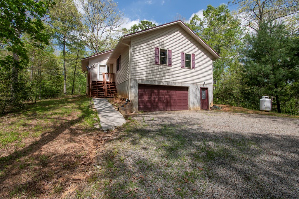 771 Posey Pl Property Photo 3