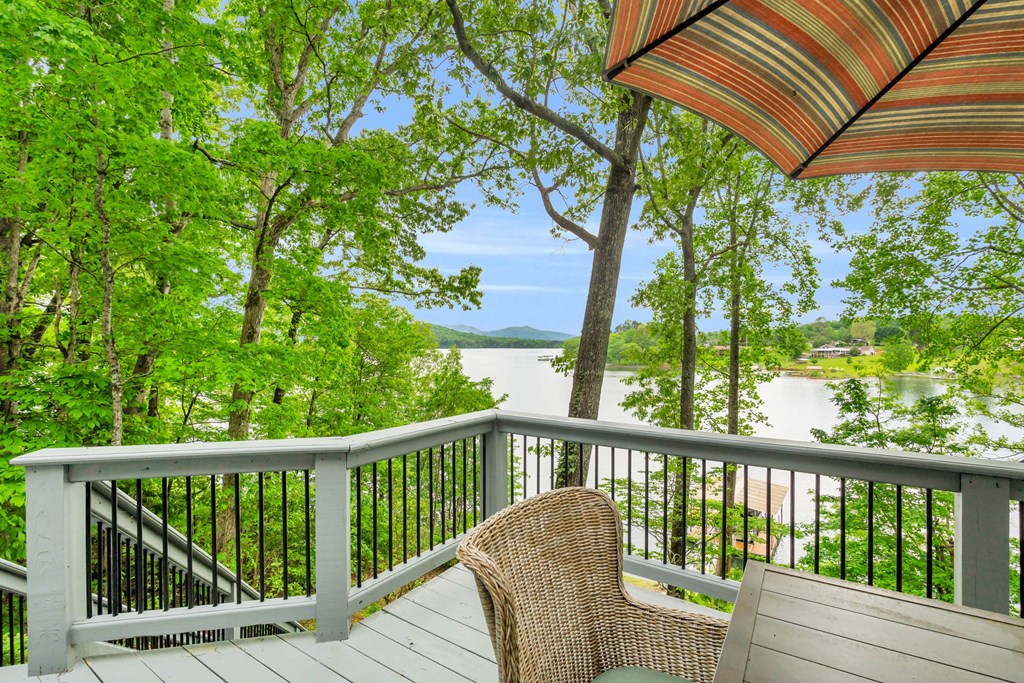 332 Walker Point Road Property Photo 48