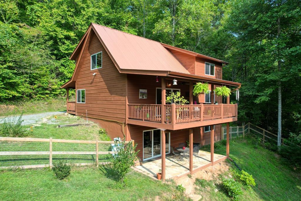 154 Anns Lane Property Photo