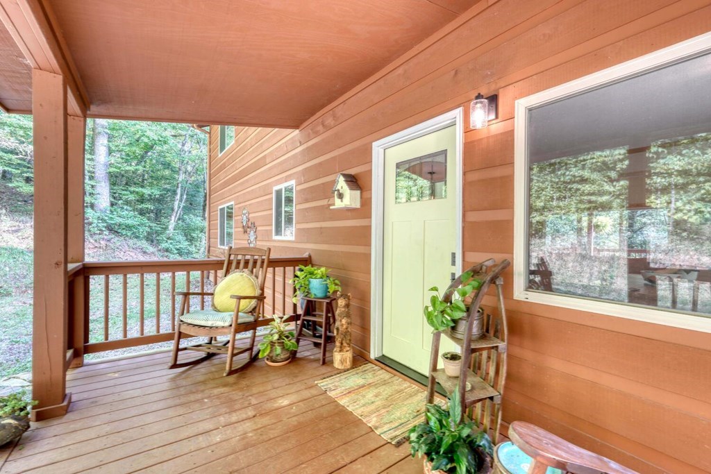 154 Anns Lane Property Photo 4