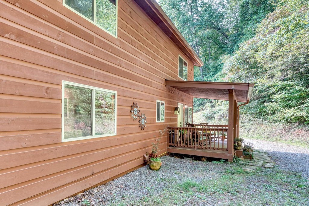 154 Anns Lane Property Photo 49