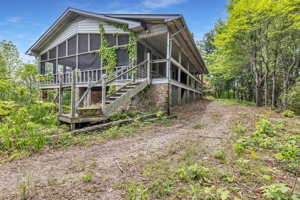 376 Eagles Rest Property Photo 18