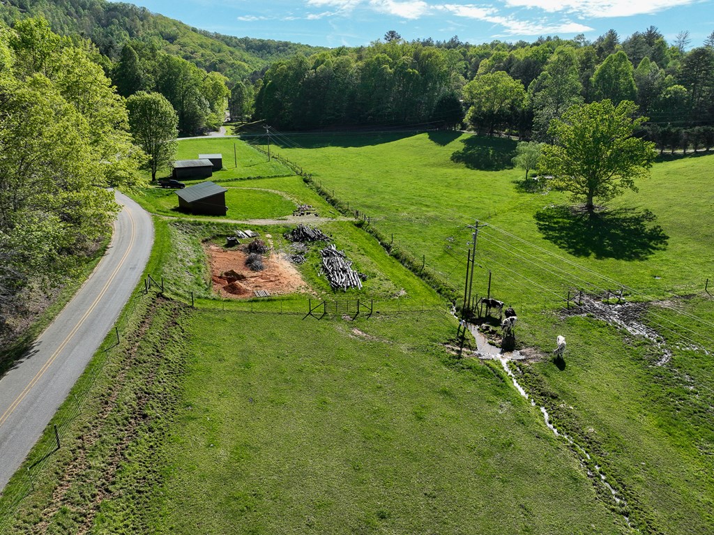564 Wright Road Property Photo 10