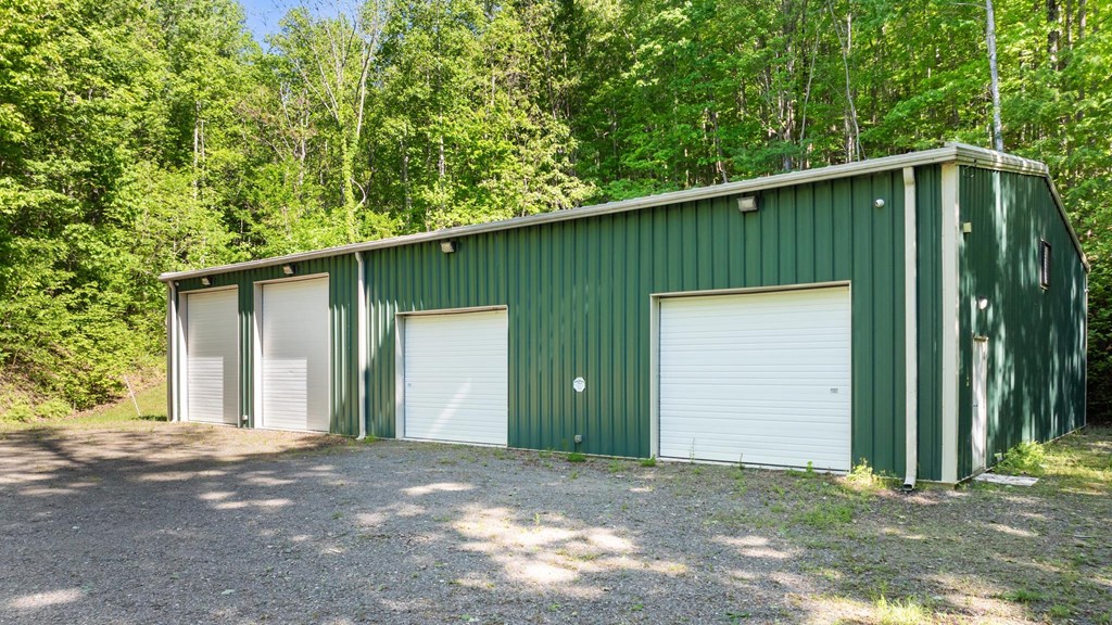 55 Eagles Nest Trail Property Photo 3