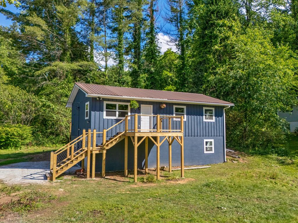 230 Pisgah Rd Property Photo