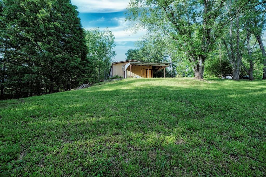 660 Mountain Top Rd