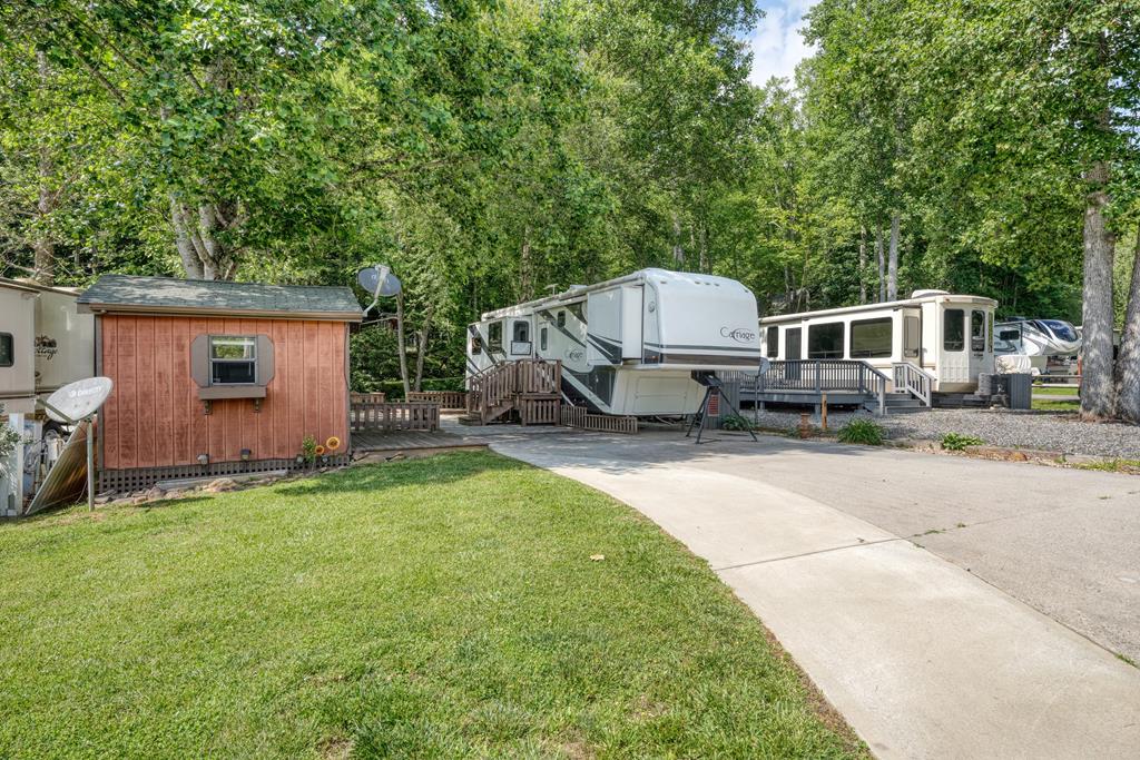 28 Destination Drive Property Photo 1