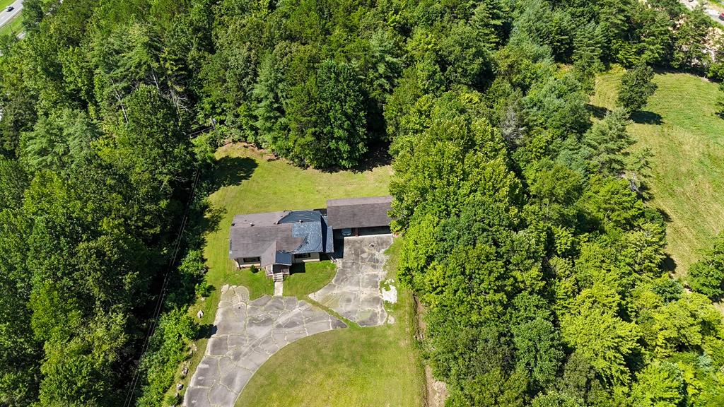2201 Andrews Rd Property Photo 1