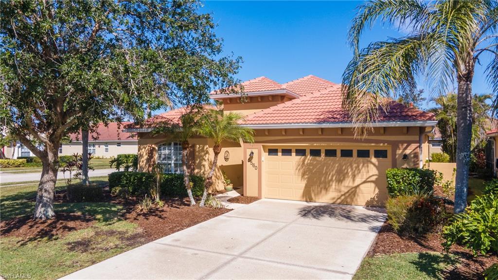 5560 Club View LN